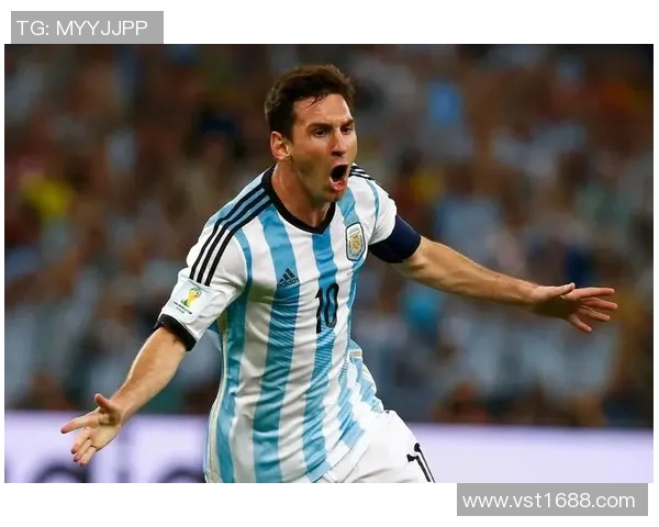 小新心目中的足球明星是谁他为何如此崇拜这位传奇球员