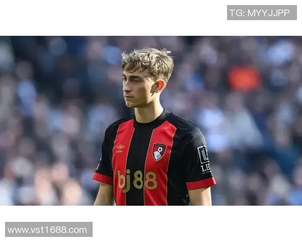 揭秘足球明星夜猫的真实身份与背后故事